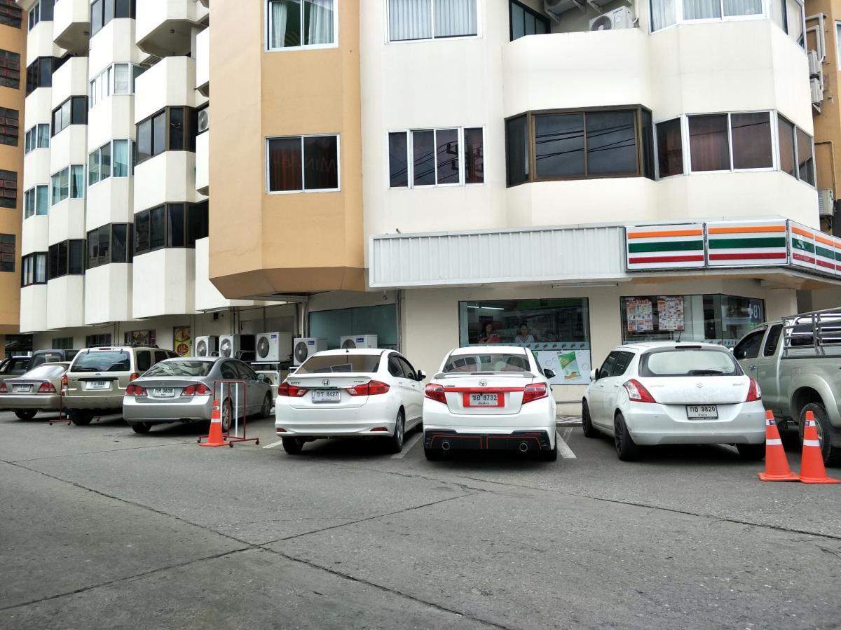 Apartamento Chill Chill At Nimman Chiang Mai Exterior foto
